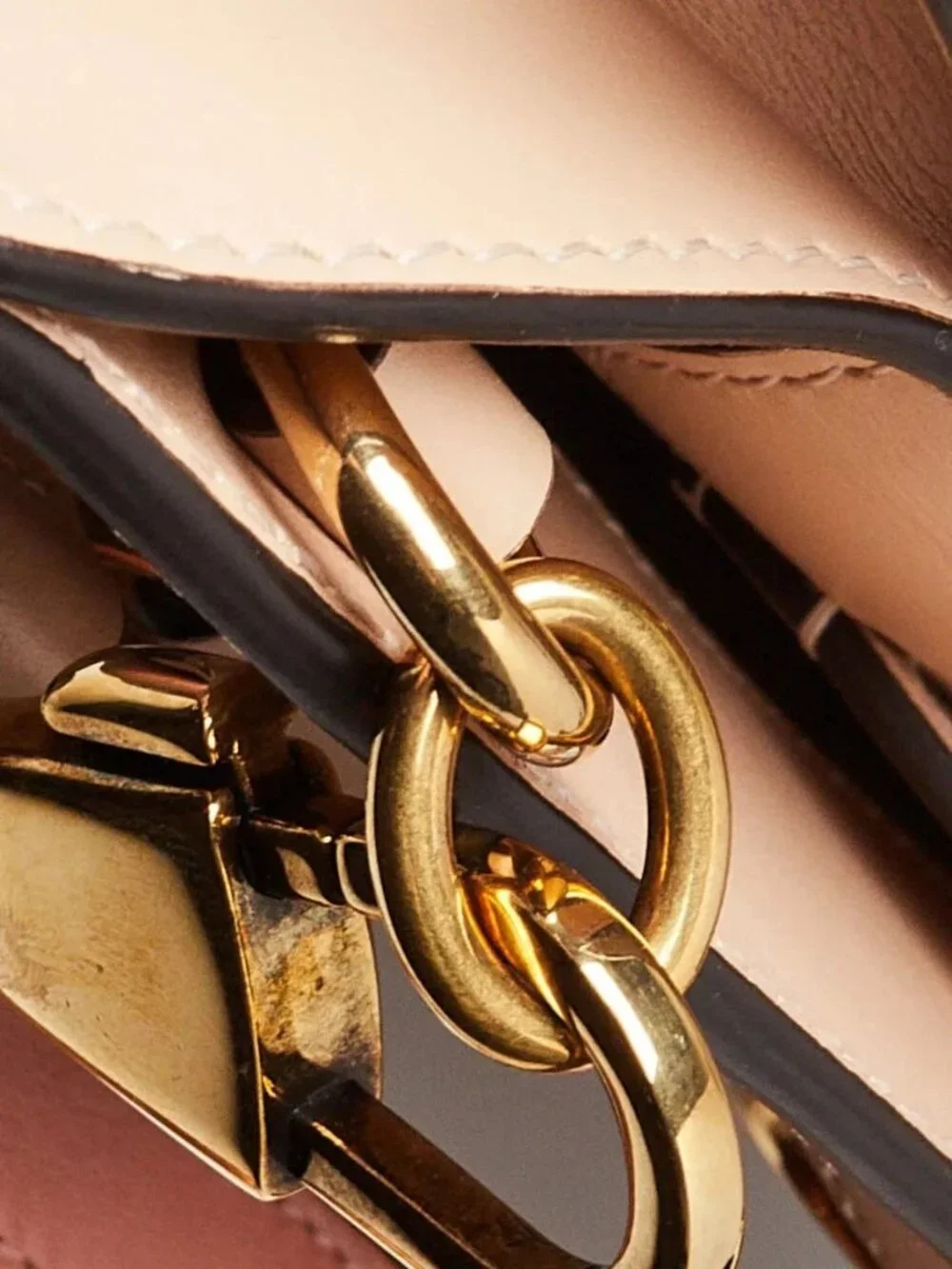 Gucci Beige Smooth Leather Small Diana Tote Bag